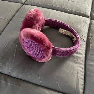 Women’s UGG earmuffs purple
